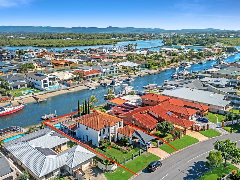 34 Ogrady Drive, Paradise Point, Qld 4216