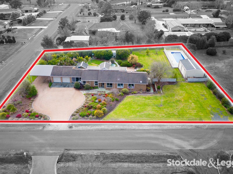 10 Winchester Way, Churchill, Vic 3842