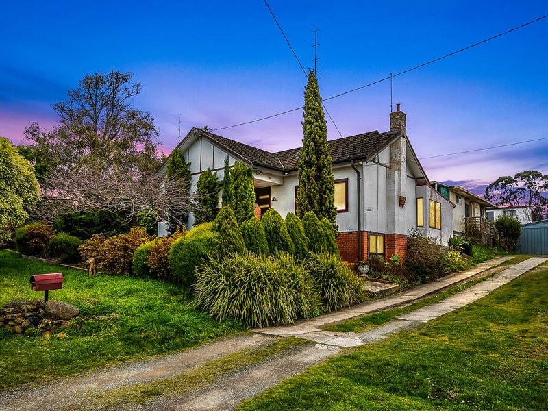 21 Sweeney Street, Black Hill, Vic 3350