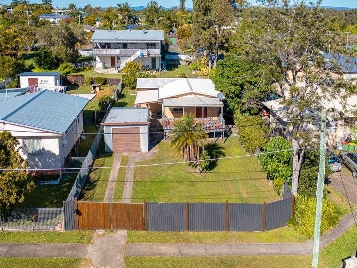 20 Schneider Avenue, Labrador, Qld 4215
