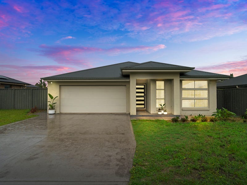 8 Water Street Fern Bay Nsw 2295 Realestate Com Au