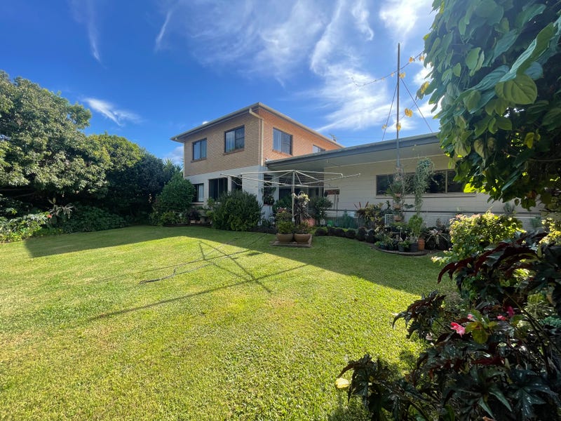 28 Lawson Street, Tolga, Qld 4882