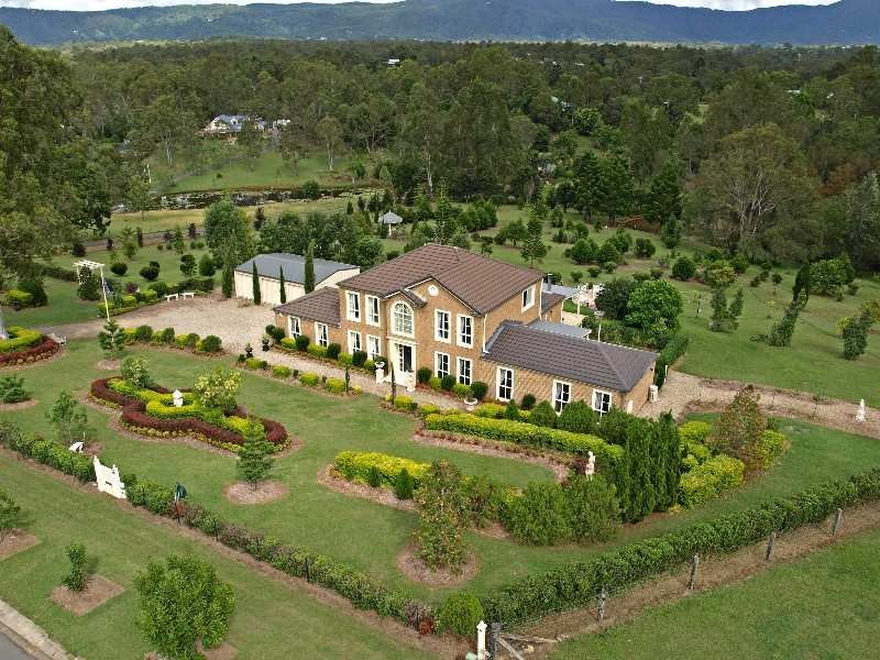 4 Riverine Court, Samford Valley, Qld 4520 Property Details
