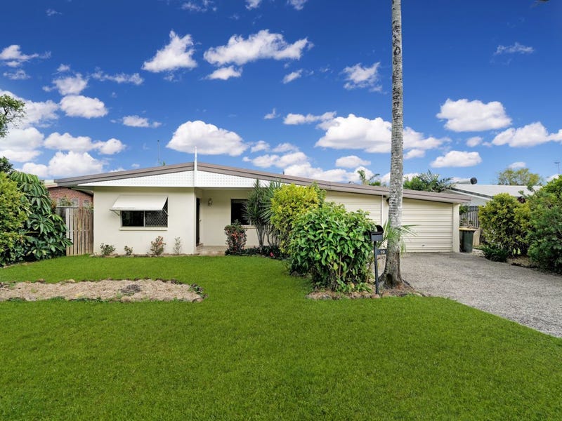 19 Bottlebrush Street Mooroobool Qld 4870