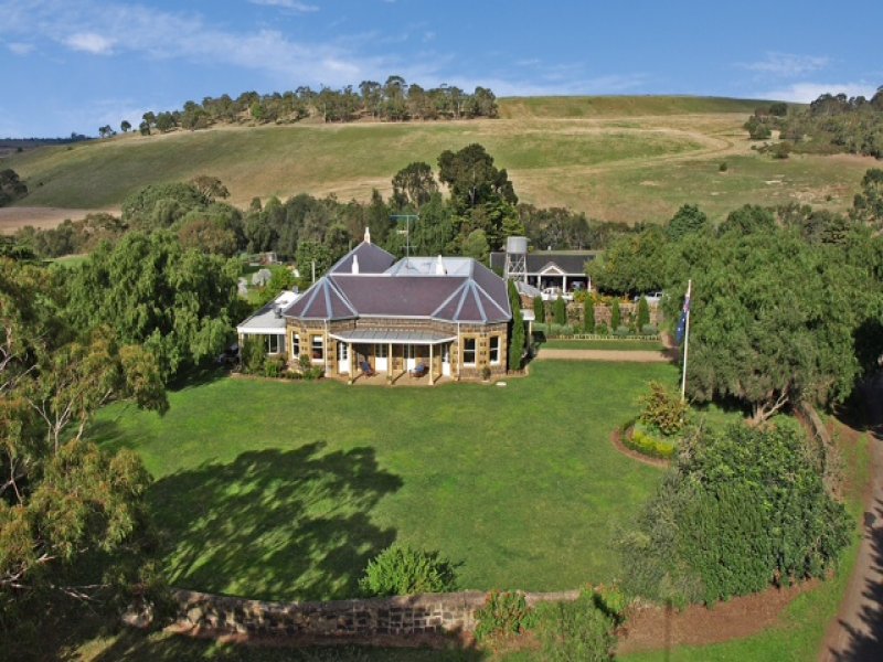 600 Ballarat Road, Batesford, Vic 3213 Property Details