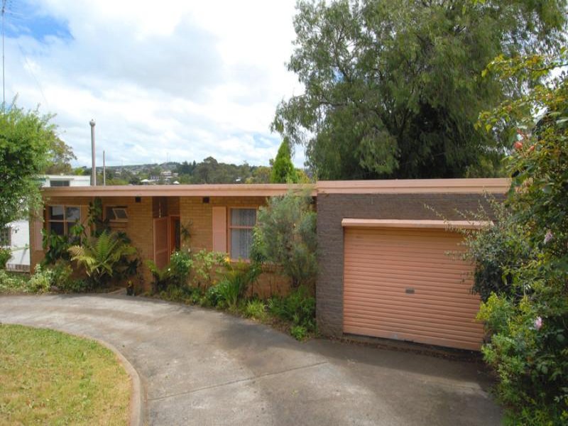 24 Sanglen Terrace, Belmont, Vic 3216 - Property Details