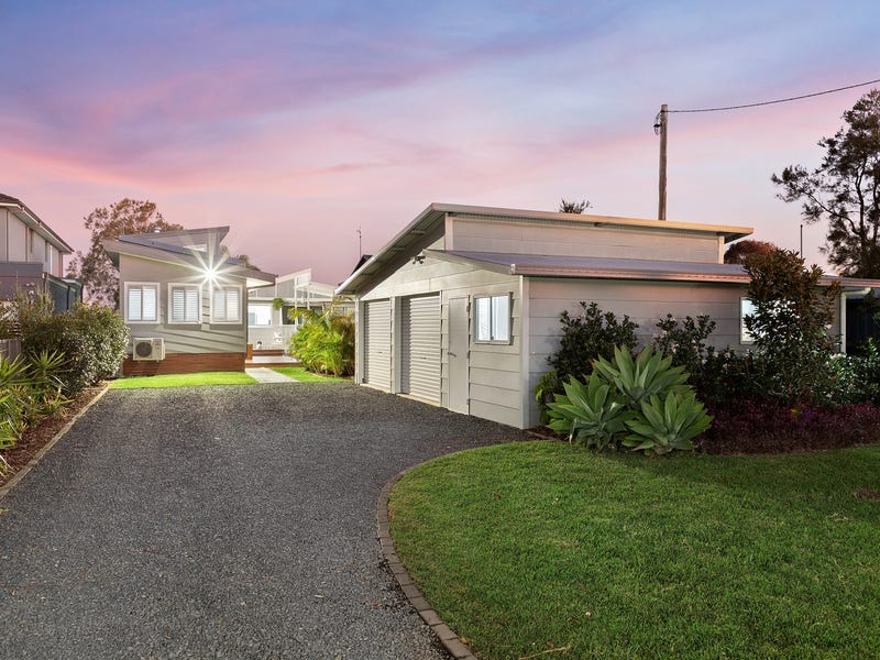 111 Aloha Drive, Chittaway Bay, NSW 2261