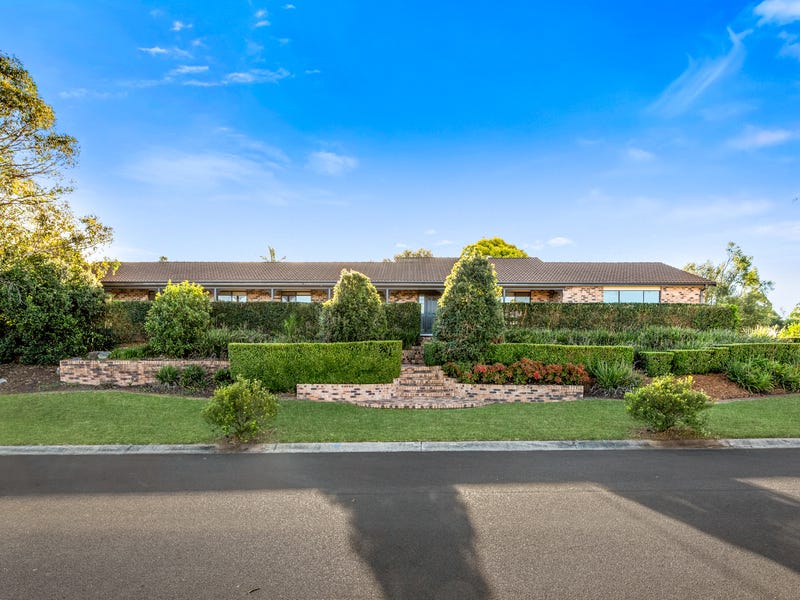 10 Figtree Cres, Glen Alpine, NSW 2560