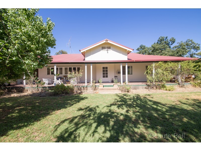 . Glengarry, Narromine, NSW 2821 Property Details