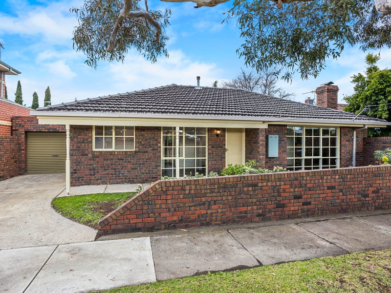 18 Waratah Street, Seaholme, Vic 3018