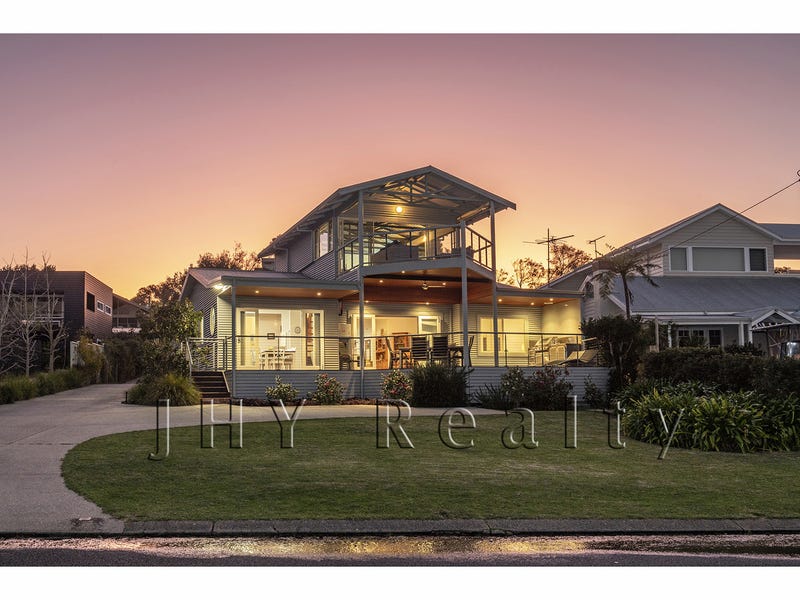 14A Gifford Road, Dunsborough, WA 6281