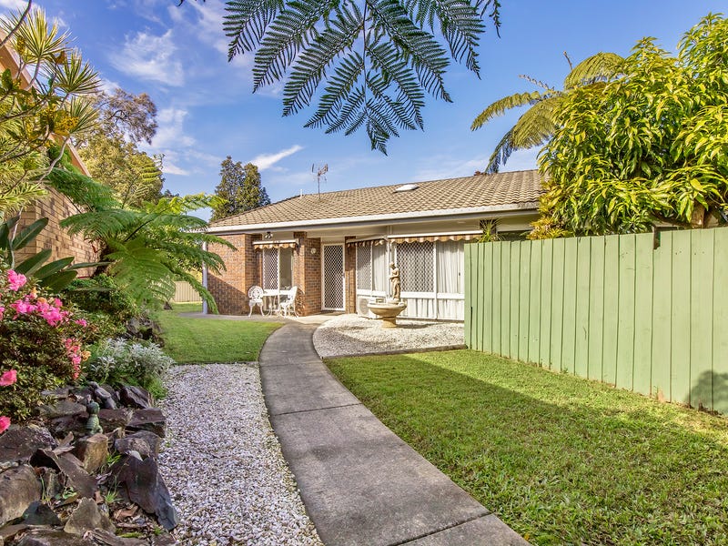 18 Highfield Drive, Merrimac, Qld 4226