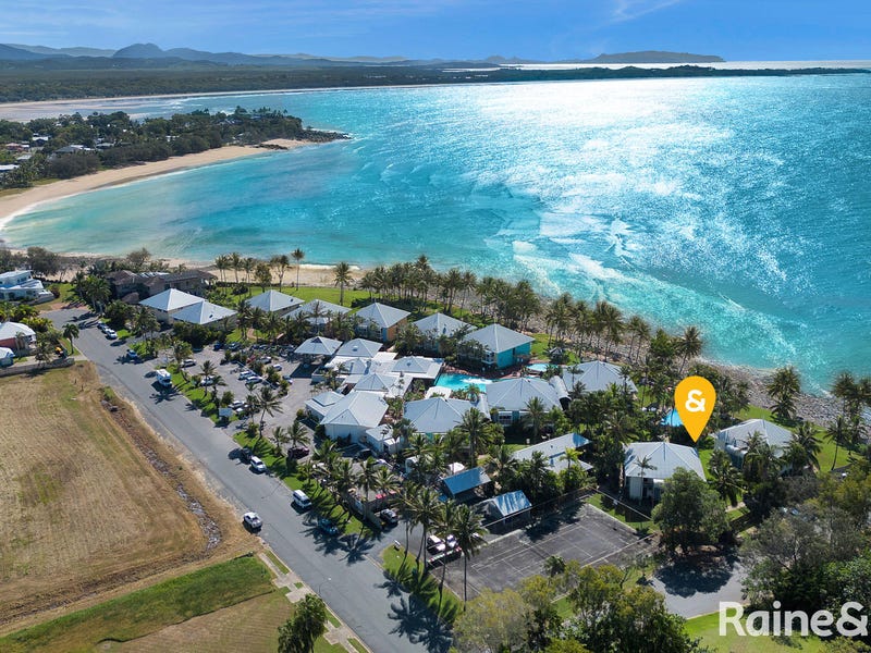 11/2 Beach Road, Dolphin Heads, Qld 4740