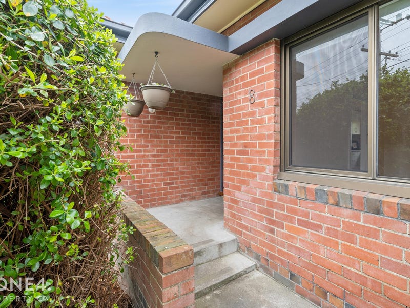 8 Pottery Road, Lenah Valley, Tas 7008