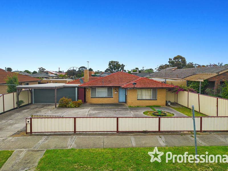 9 Moffat Street, St Albans, Vic 3021