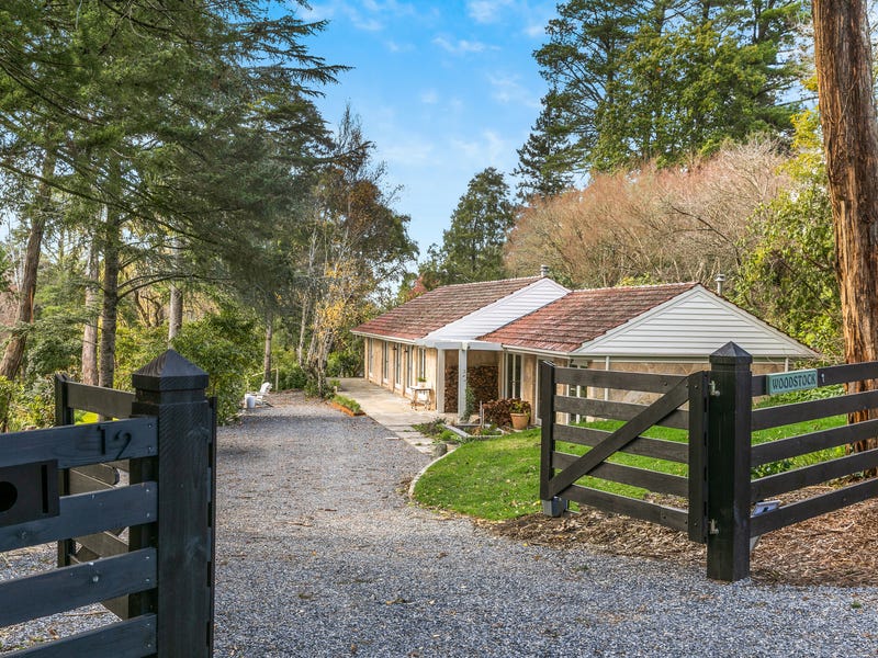 12 Bracken Road, Stirling, SA 5152