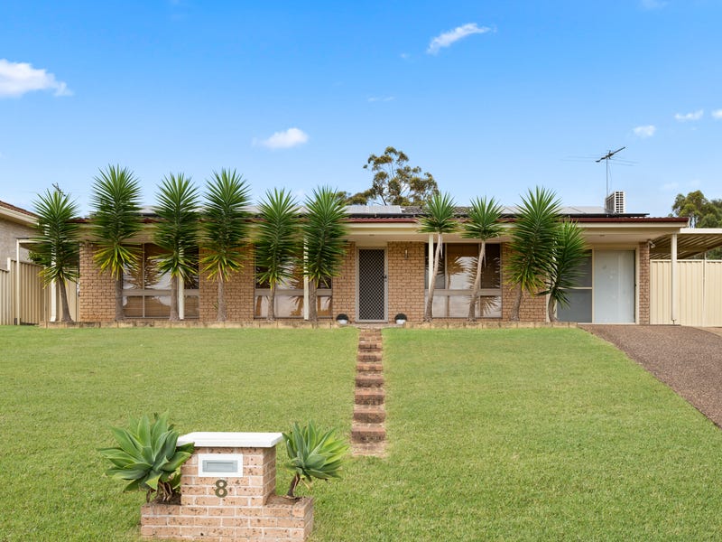 8 Kearns Avenue, Kearns, NSW 2558
