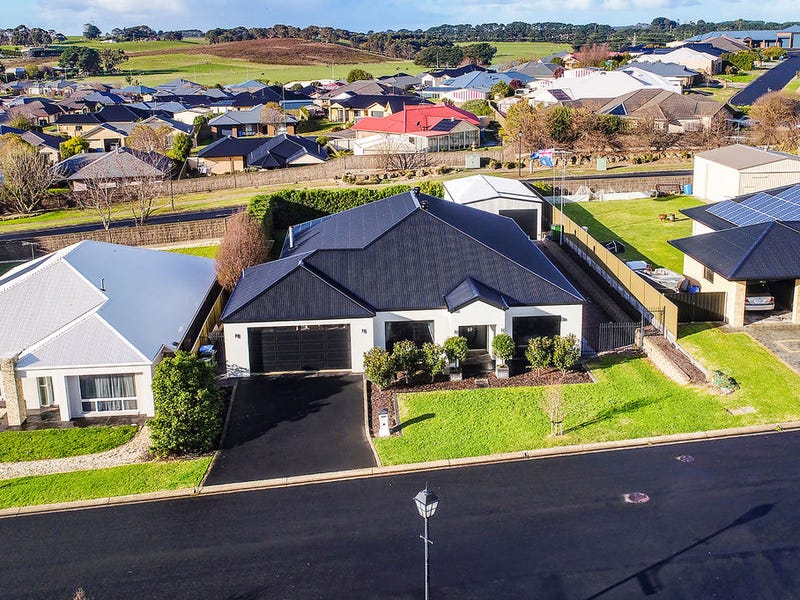 11 Calvary Road Mount Gambier Sa 5290 Property Details - 