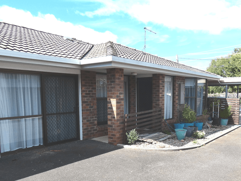 1/174 Parker Street, Devonport, Tas 7310
