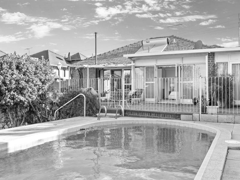 204 Ewen Street, Doubleview, WA 6018