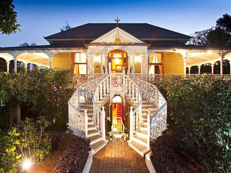 10 Dean Street, Toowong, Qld 4066 Property Details