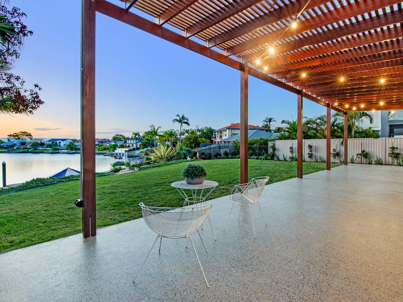 63 Sailaway Street, Mermaid Waters, Qld 4218