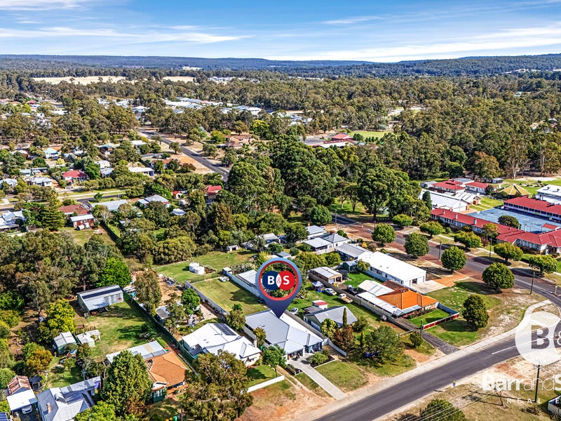37 Emerald Street