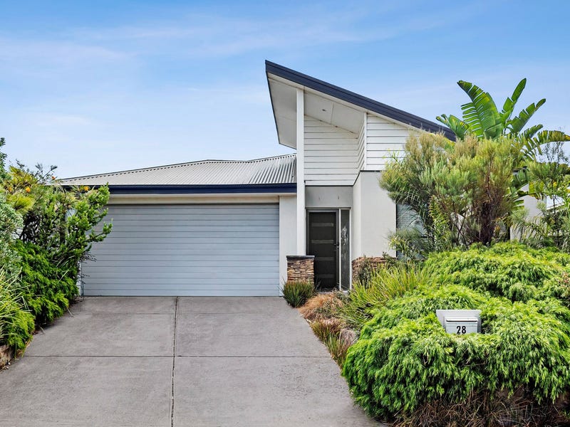 28 Oceanic Drive, Safety Beach, Vic 3936