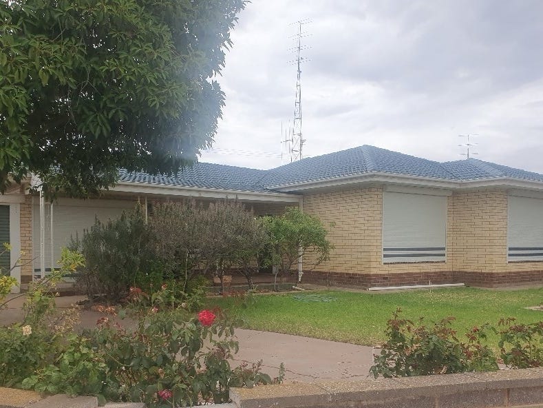 21 Mcdouall Stuart Avenue, Whyalla Stuart, SA 5608