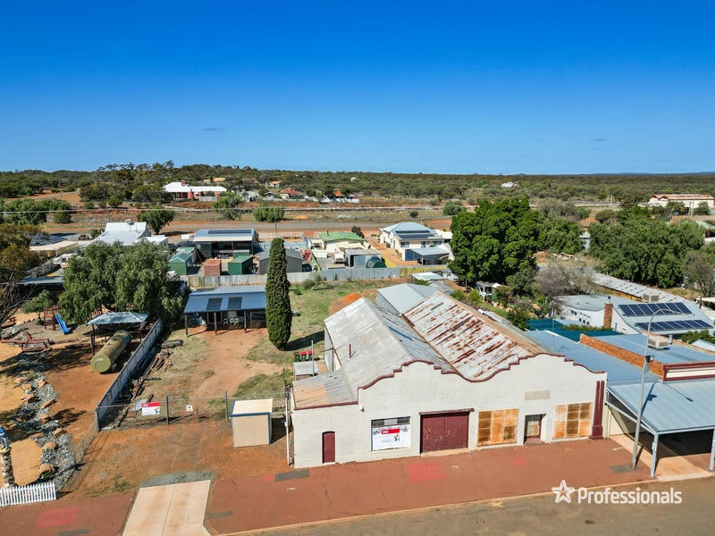 63 Bayley Street, Coolgardie, WA 6429
