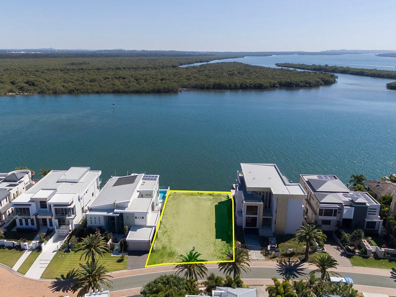 37 Knightsbridge Parade West, Sovereign Islands, Qld 4216 Property Details