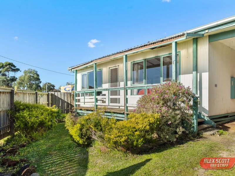 4 Gellibrand Street, Bay, Vic 3984