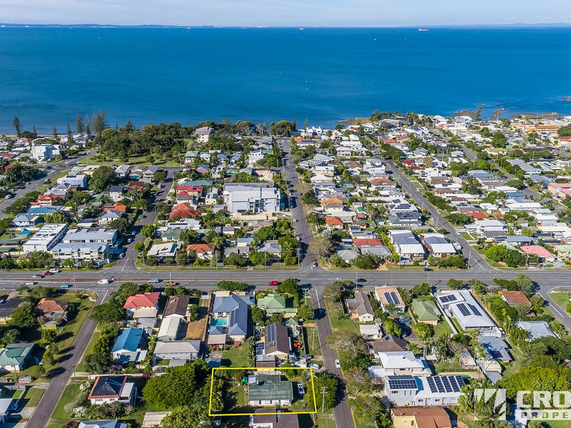 40 Arthur Street, Woody Point, Qld 4019