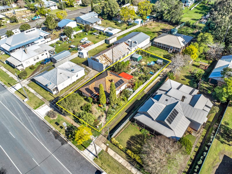 42 Dowling Street, Dungog, NSW 2420