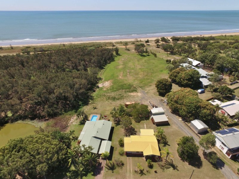 3 Moore Park Road, Moore Park Beach, Qld 4670 Property Details