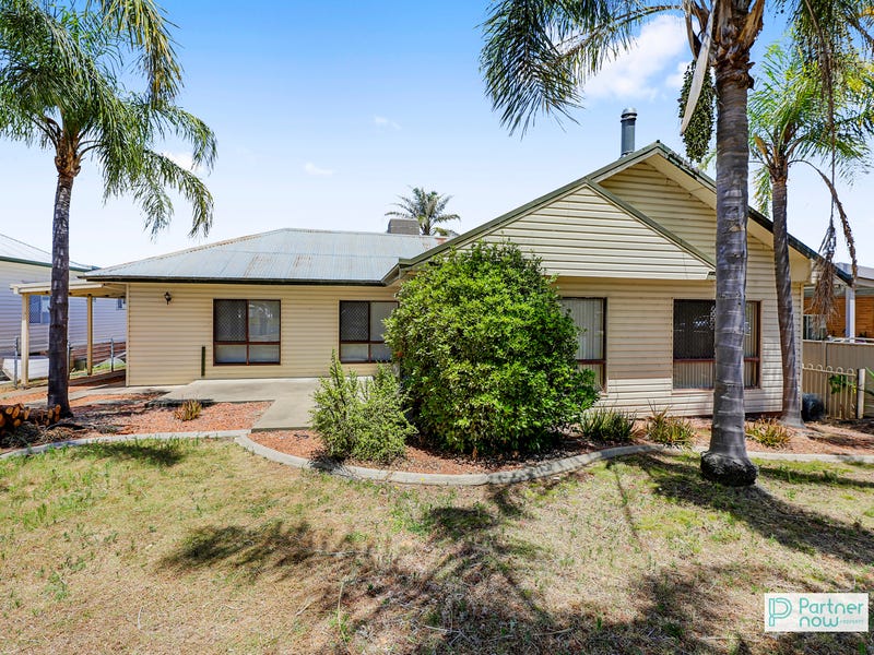 13 Parry Street, West Tamworth, NSW 2340