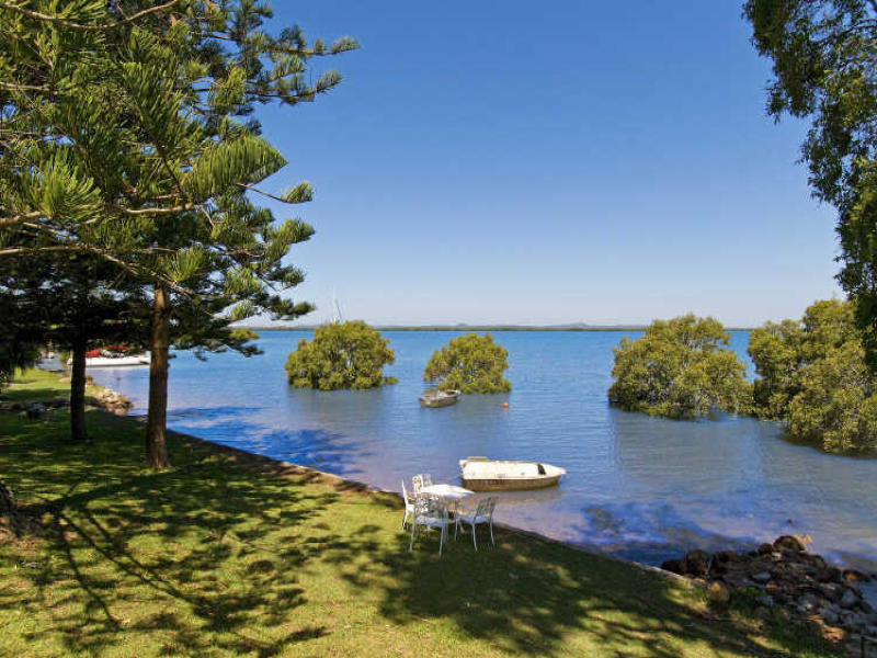 6a Waterfront Easement, Redland Bay, Qld 4165 Property Details
