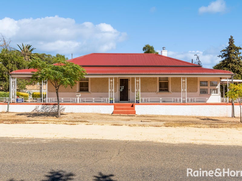 16 Kangaroo Street, Burra, SA 5417