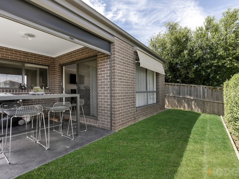 17 Ebbtide Drive, Leopold, Vic 3224