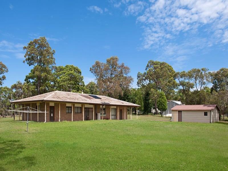 223 Hakone Road, Woongarrah, NSW 2259 Property Details