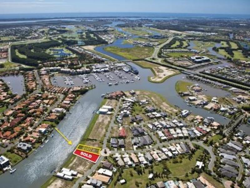 Gracemere Estate, Hope Island Resort, 2607 Gracemere Circuit, Hope