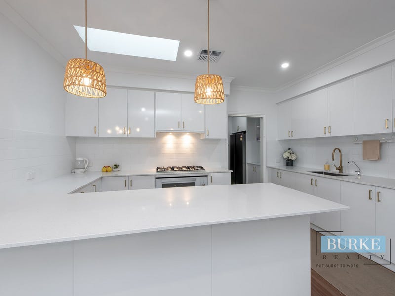 39A Fenellia Crescent