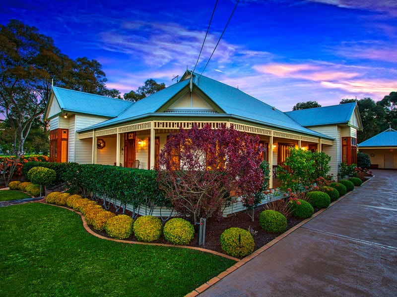 37 Samuel Street, Mona Vale, NSW 2103 Property Details