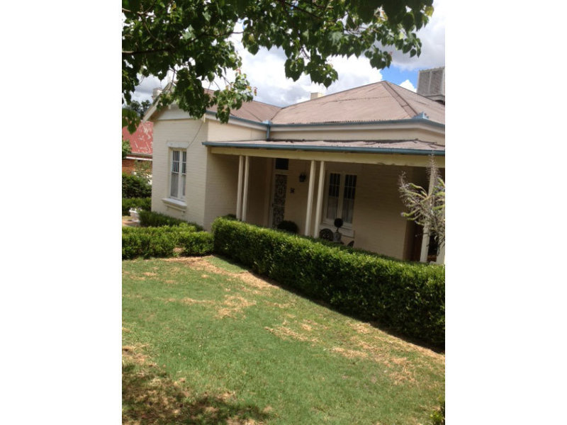 54 White Street, East Tamworth, NSW 2340 Property Details