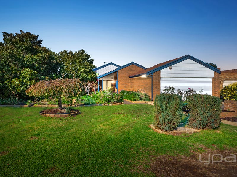 15 Paterson Court, Brookfield, Vic 3338