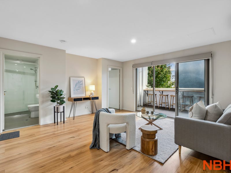 94/35 Oakden Street