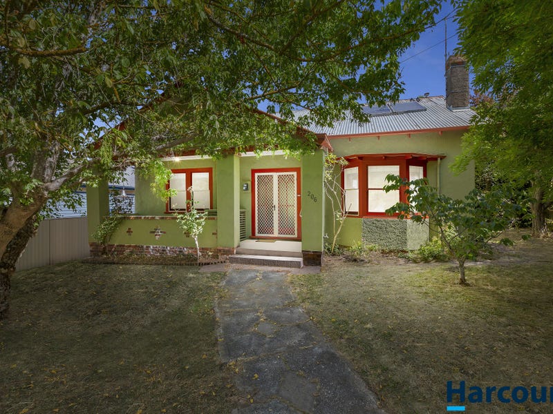 206 Chisholm Street, Soldiers Hill, Vic 3350