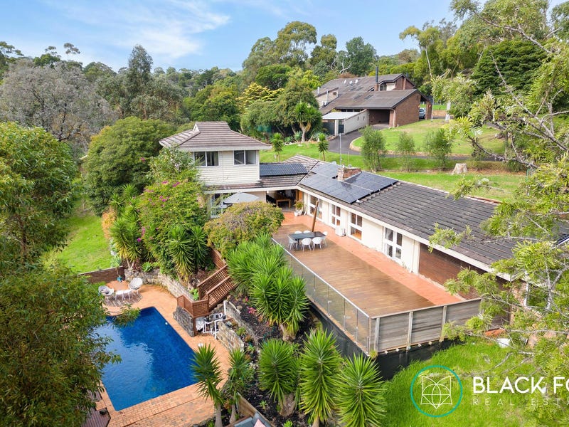 18 Berkeley Court, Mount Eliza, Vic 3930