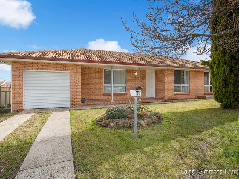 9 Northey Drive, Armidale, NSW 2350