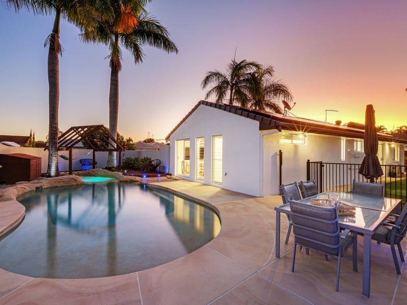 21 Cumberland Drive, Varsity Lakes, Qld 4227